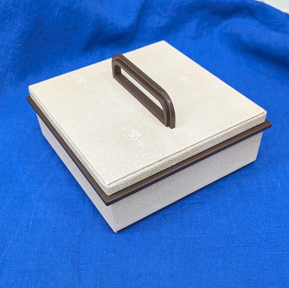 ADDISON ROSS Small Ecru Faux Shagreen Box. Excellent Condition